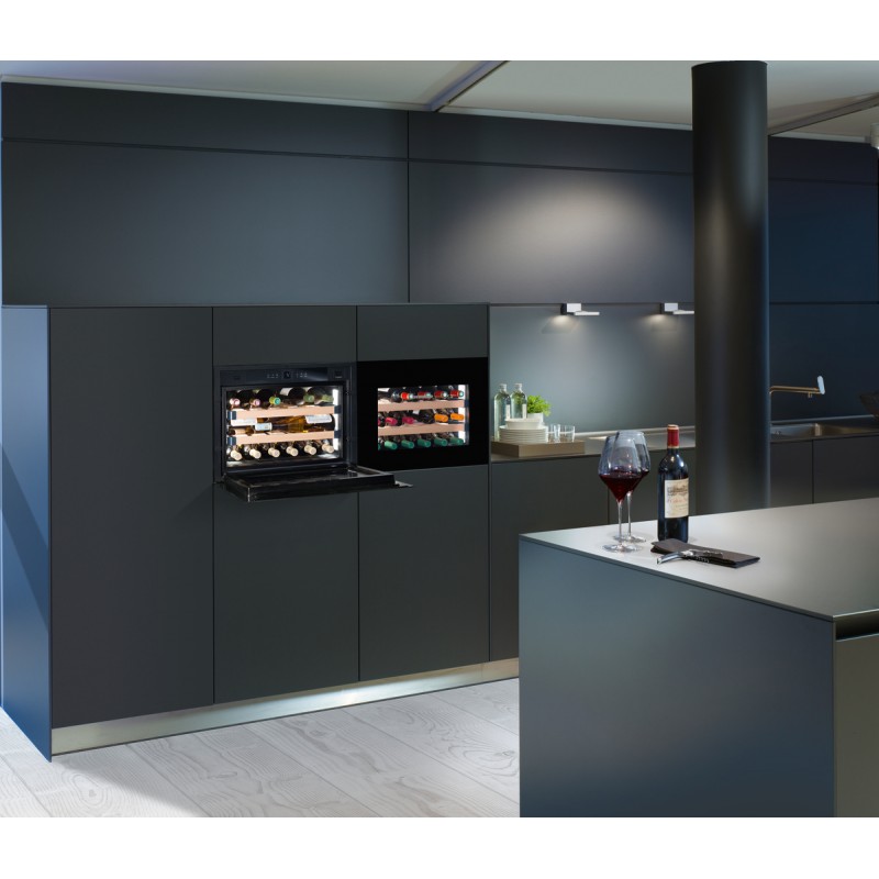 Liebherr WKEgb 582-26, Einbau Weinklimaschrank